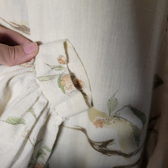 1960s handmade vintage blouse small fine point crochet cuff sleeve tie at neck - Picture 6 of 7